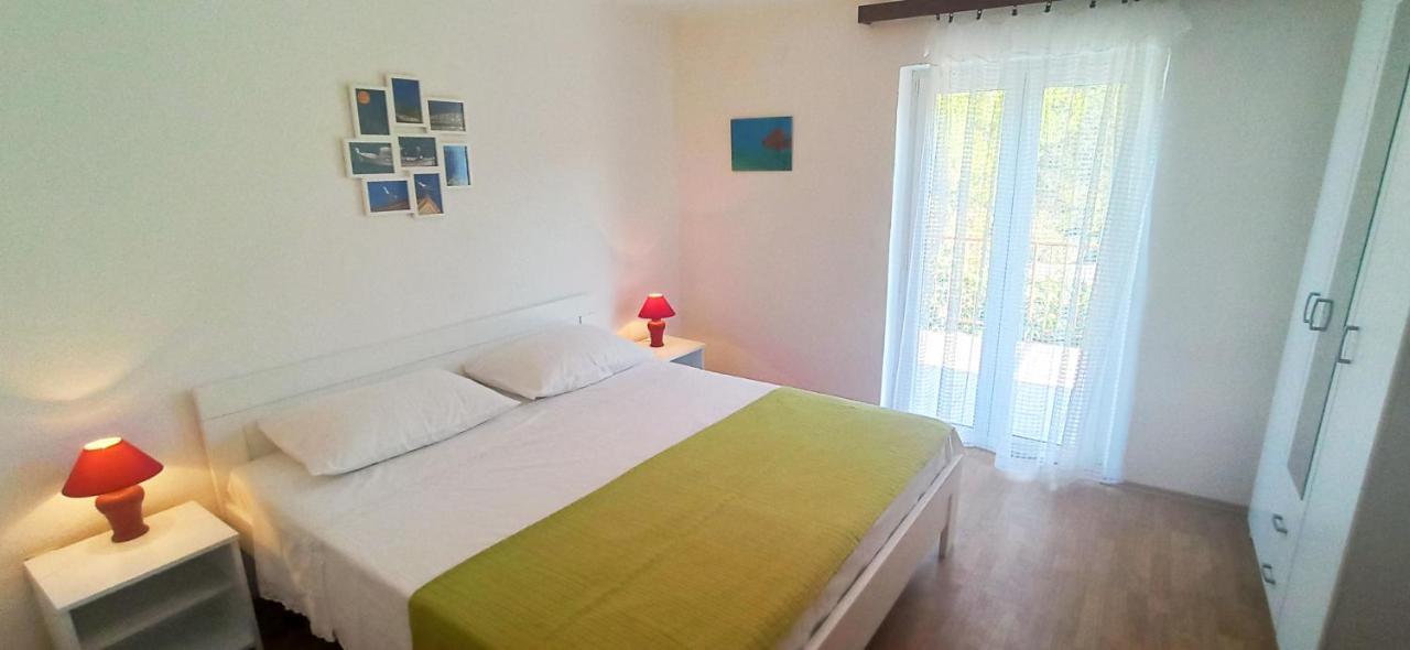 Apartments Sonija Gdinj Екстериор снимка