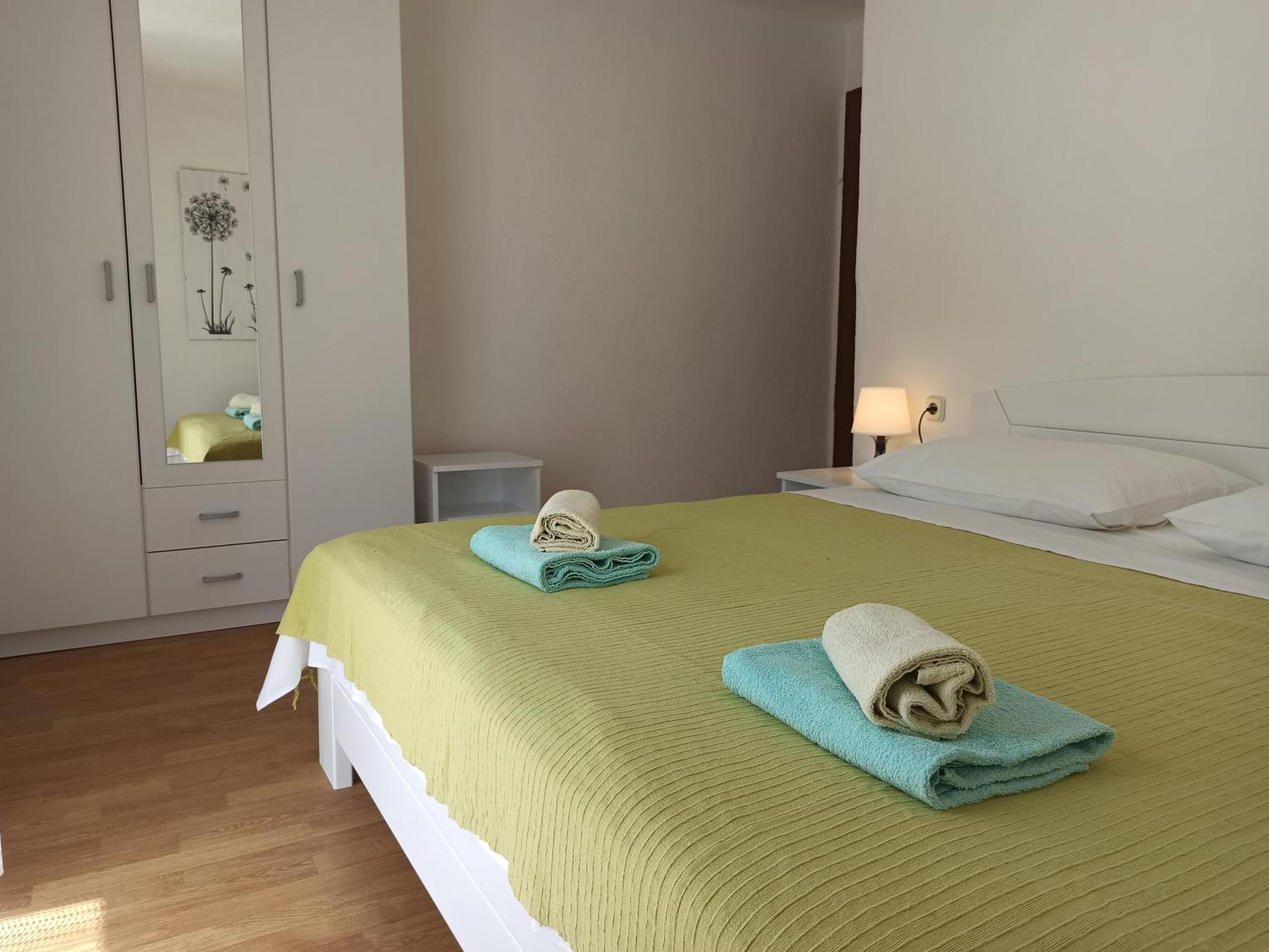 Apartments Sonija Gdinj Екстериор снимка