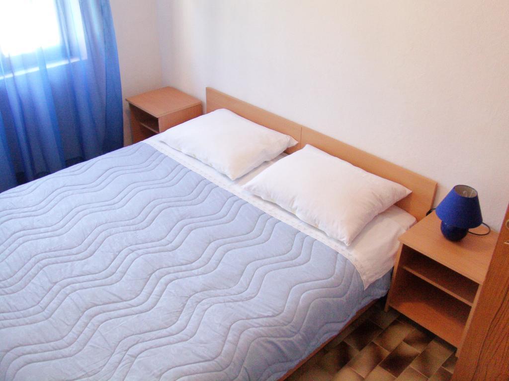 Apartments Sonija Gdinj Екстериор снимка