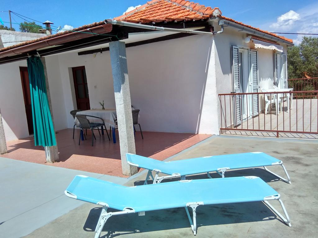 Apartments Sonija Gdinj Екстериор снимка
